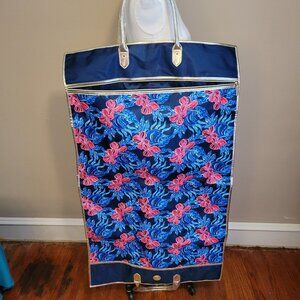 Lilly Pulitzer Low Tide Navy IT'S OFISHELL HANGING GARMENT BAG